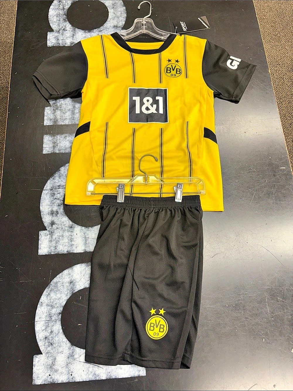 Puma Borussia Dortmund BVB Home Youth Kit Soccer Set Yellow & Black